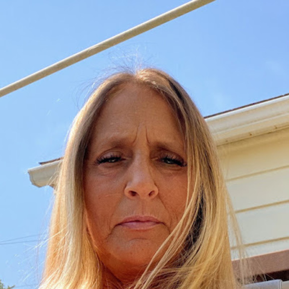 Meet your Posher, Annmarie - Picture 1 of 1